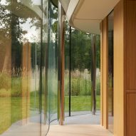 House in Coombe Park by Eldridge London curved glazing