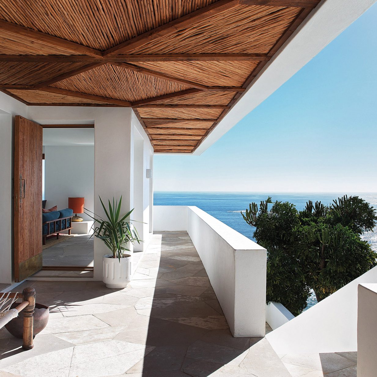 Saota Completes Restoration Of Gilbert Colyns Cape Town Home