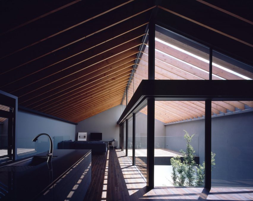 Leaf by Apollo Architects & Associates