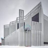 Zigzagging aluminium walls wrap Oklahoma Contemporary Arts Center