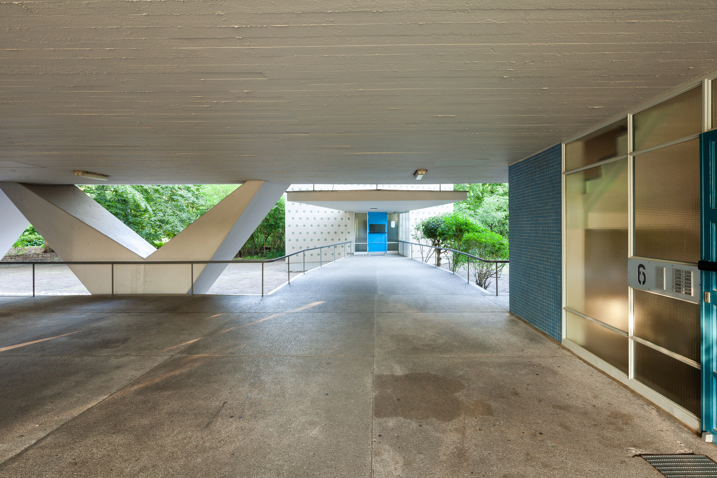 Oscar Niemeyer Haus Photography by Pedro Vannucchi
