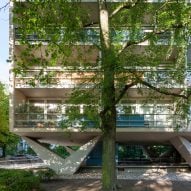 Oscar Niemeyer apartment building in Berlin captured by Pedro Vannucchi