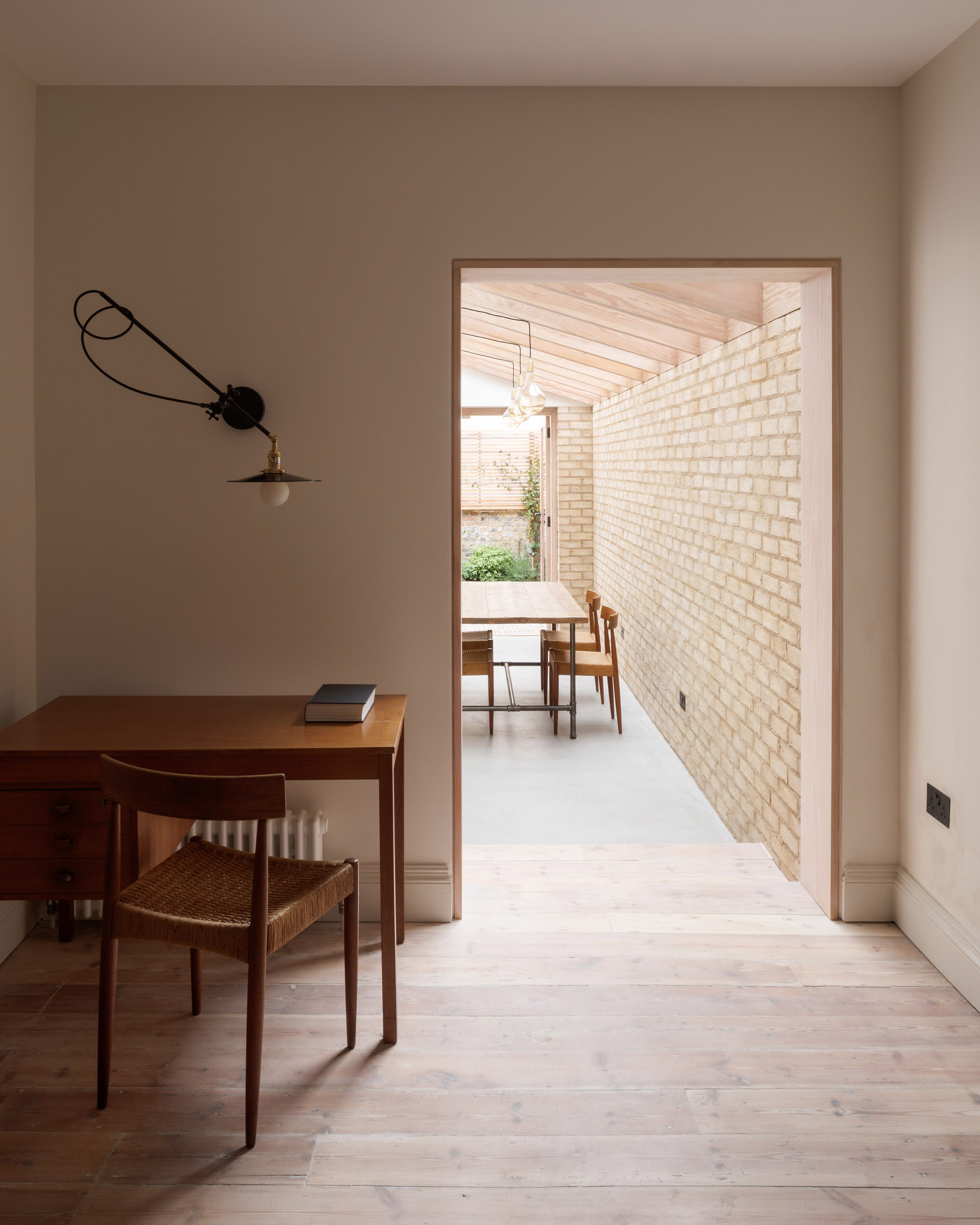 Vestry Road house extension by Oliver Leech Architects study