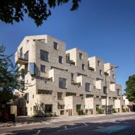 Perumahan 95 Peckham Road oleh Peter Barber Architects