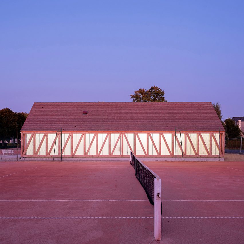 Garden Tennis Club of Cabourg by Lemoal Lemoal Architectes 