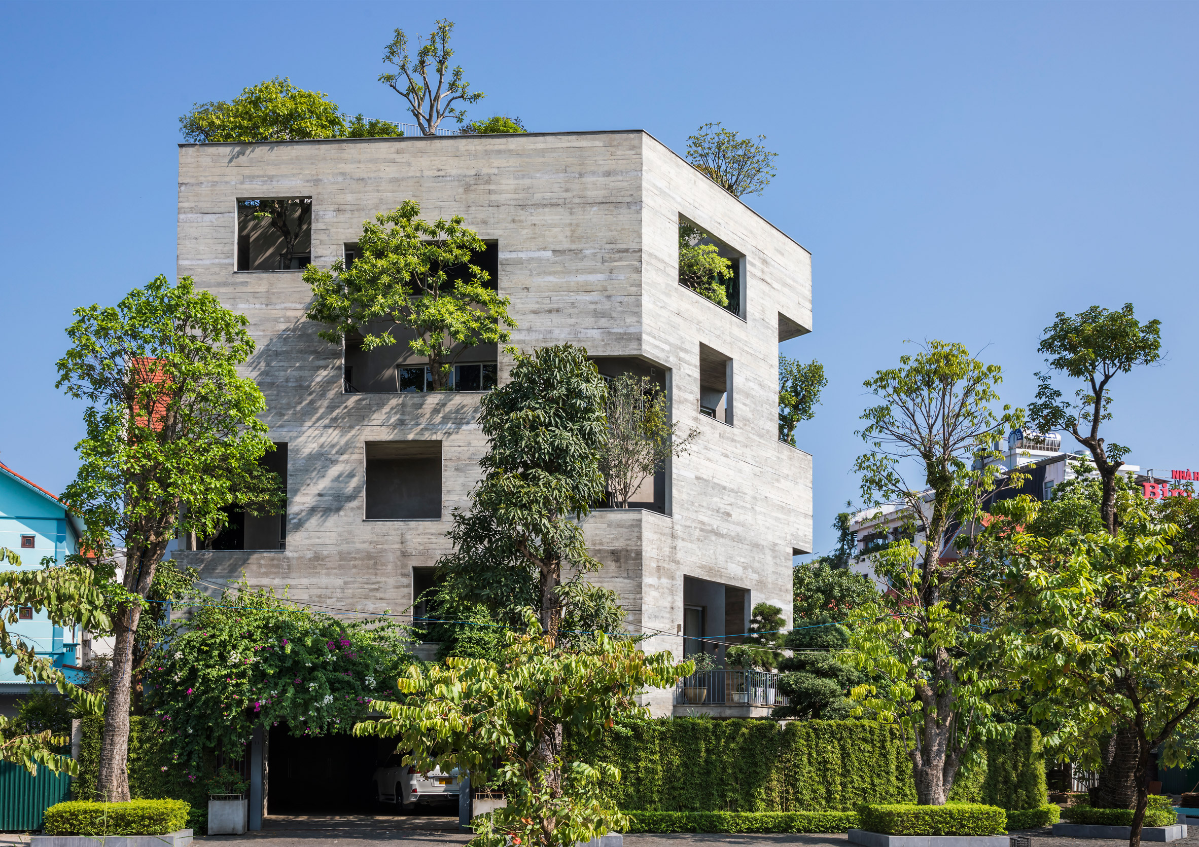 Ha Long Villa by Vo Trong Nghia Architects