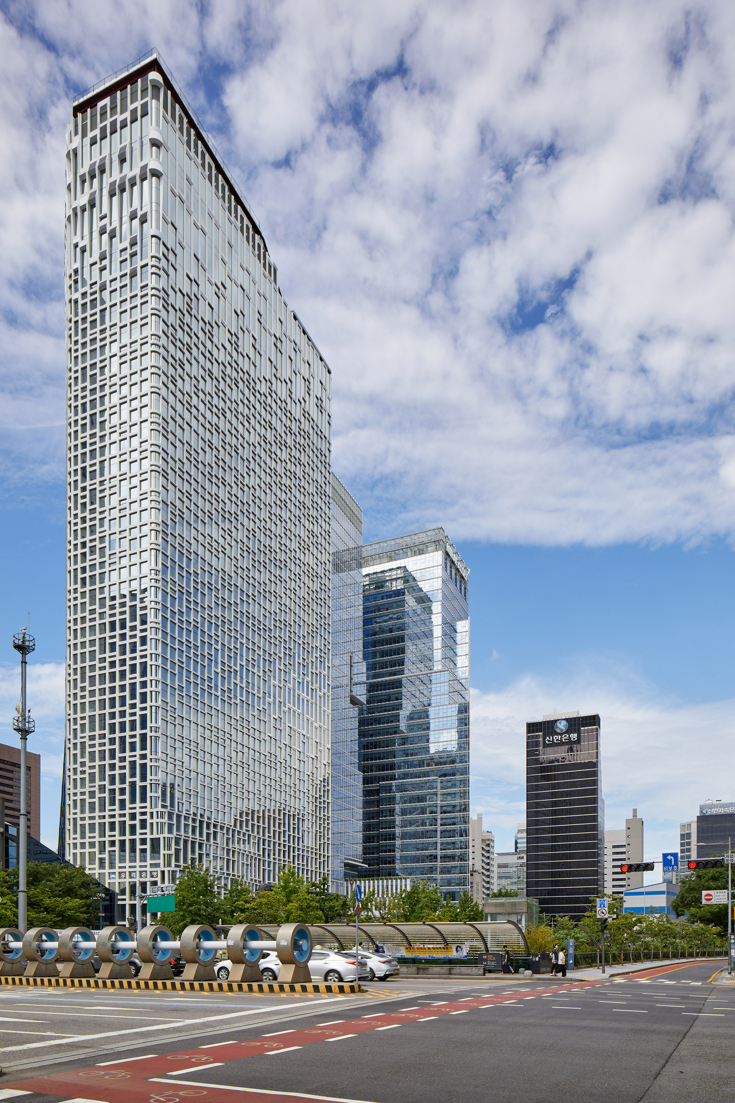 Hanwha Headquarter Office Tower Remodelling by UNStudio