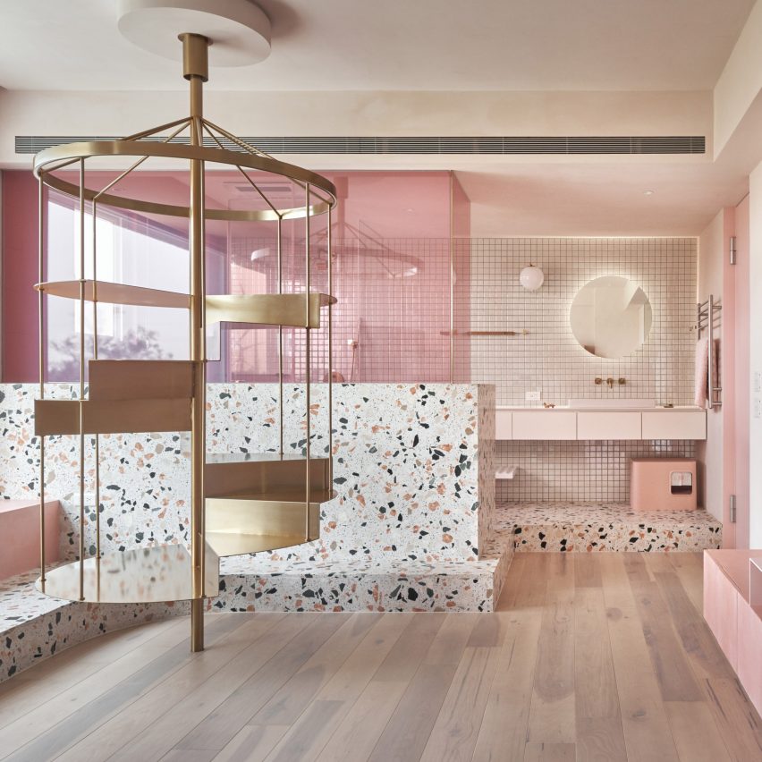 Cats' Pink House by KC Design Studio