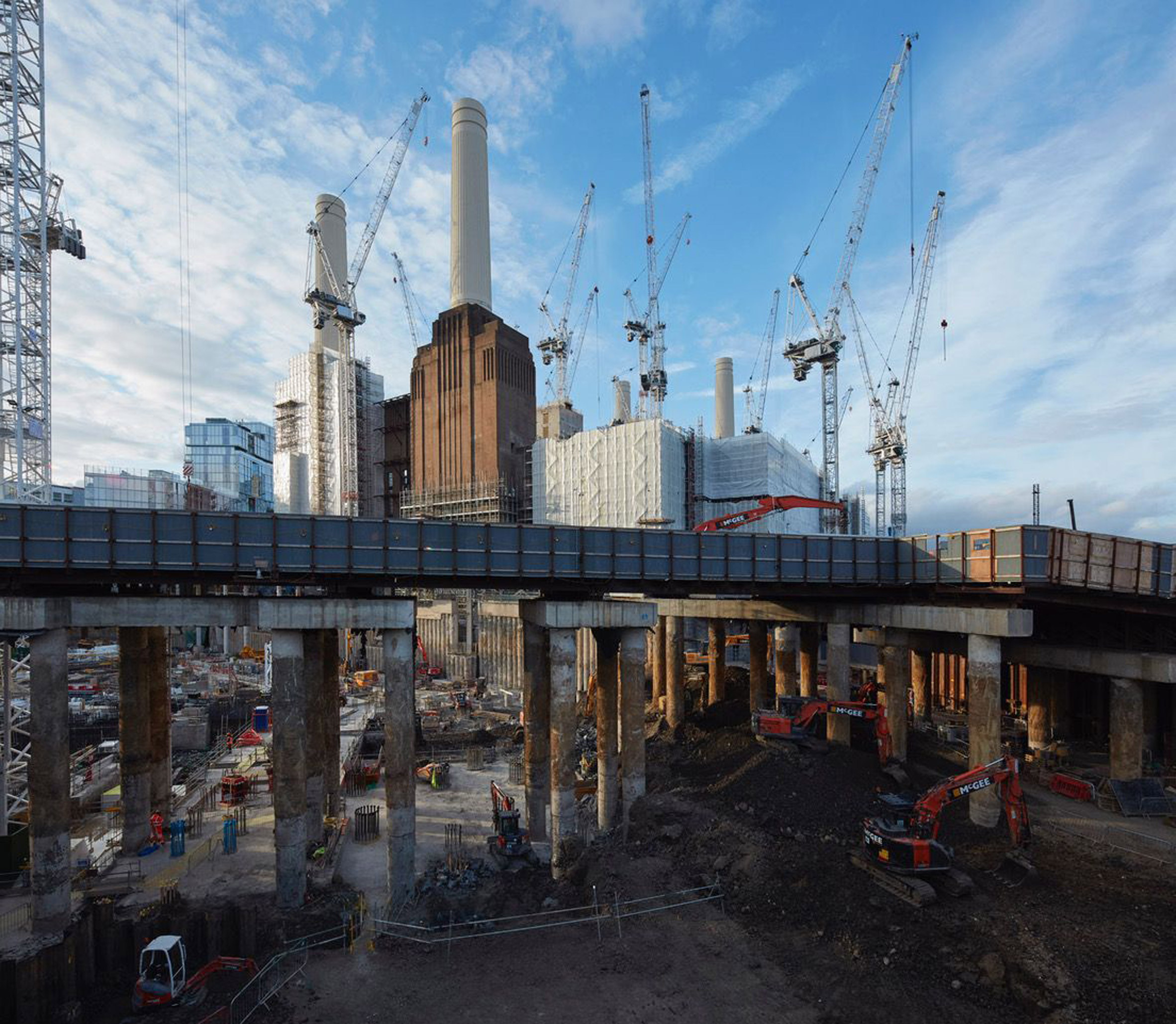 Battersea Power Station by Dennis Gilbert