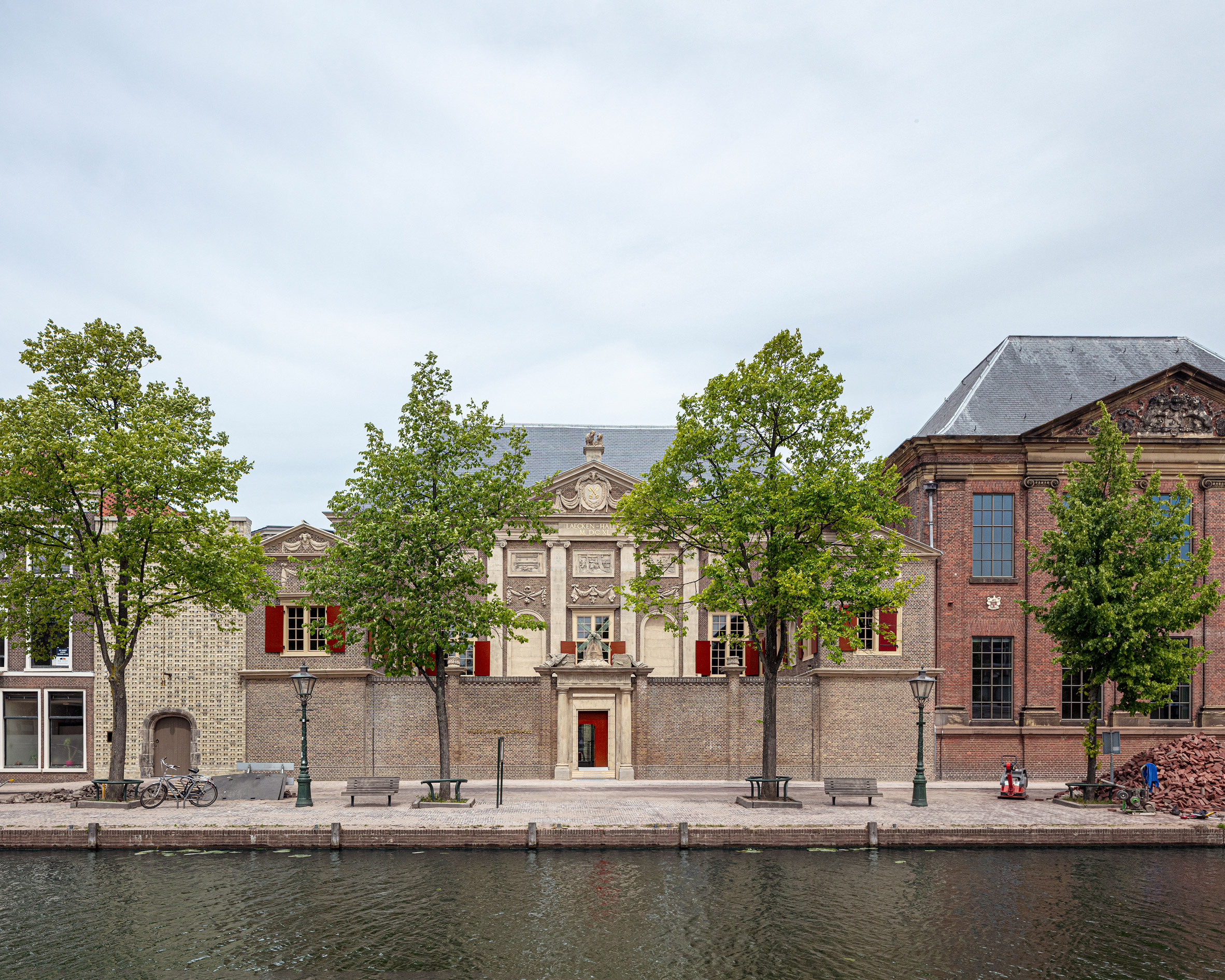Museum de Lakenhal by Happel Cornelisse Verhoeven and Julian Harrap Architects