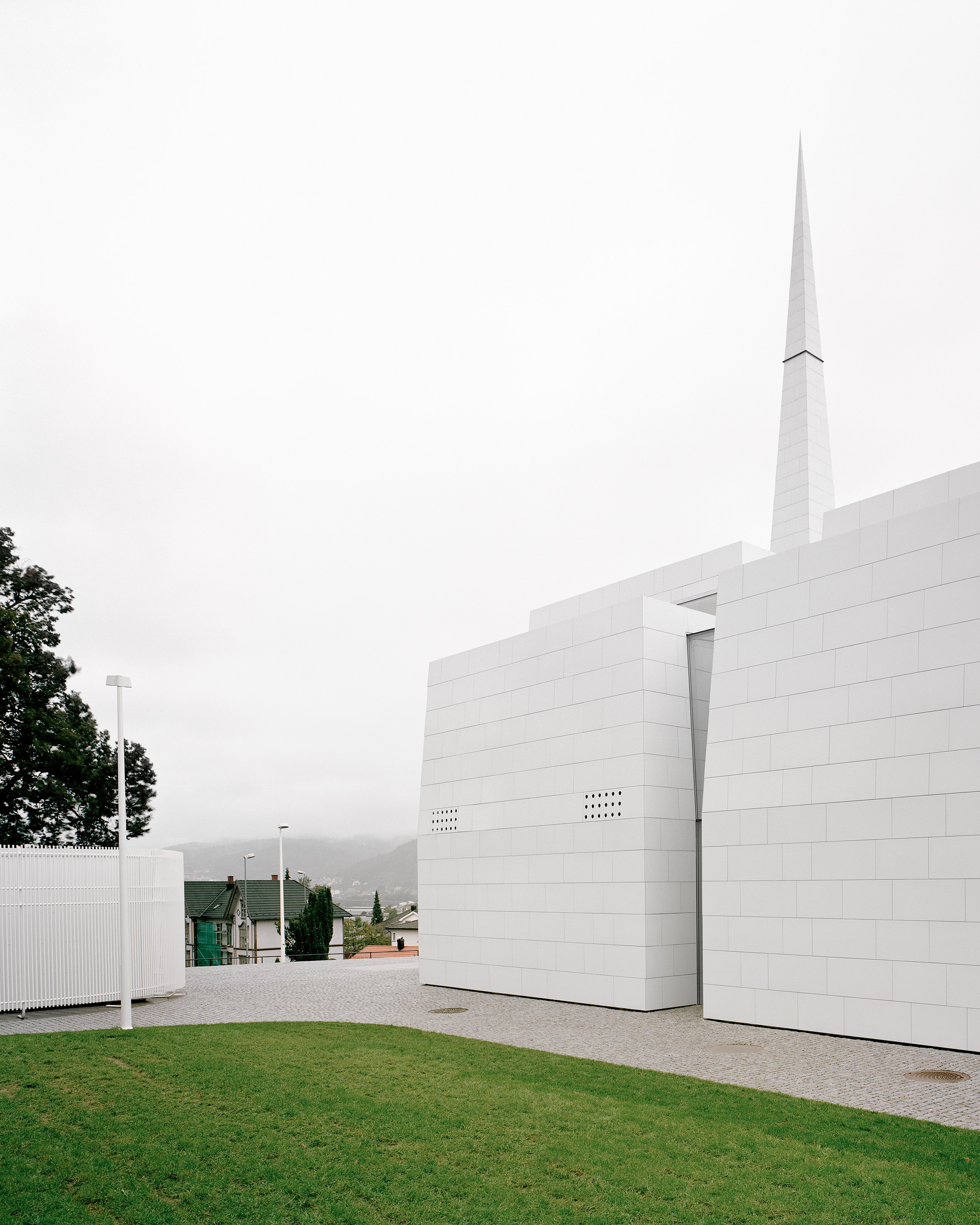 Porsgrunn church by Espen Surnevik in collaborationwith Trodahl Architects