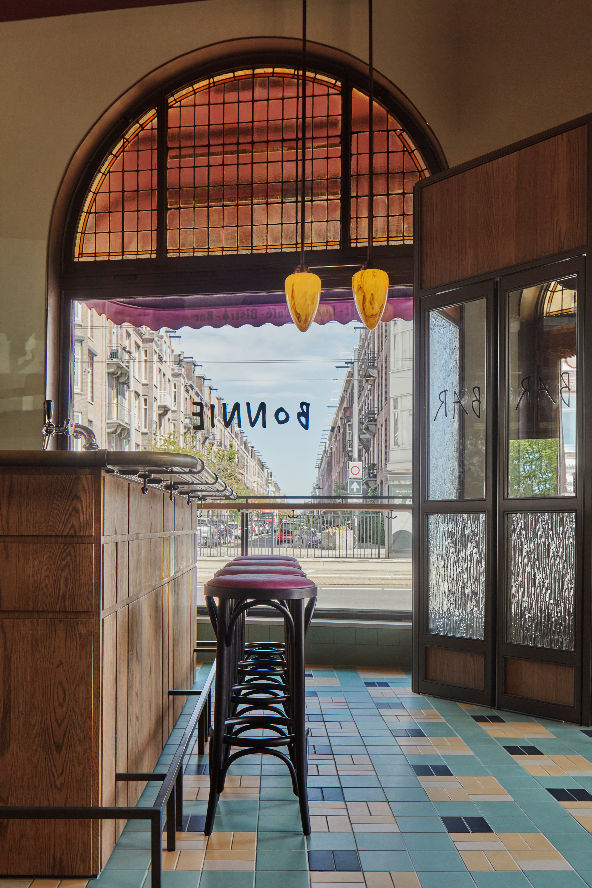 Nodig hebben Schurend Weinig Studio Modijefsky overhauls 119-year-old restaurant Bonnie in Amsterdam