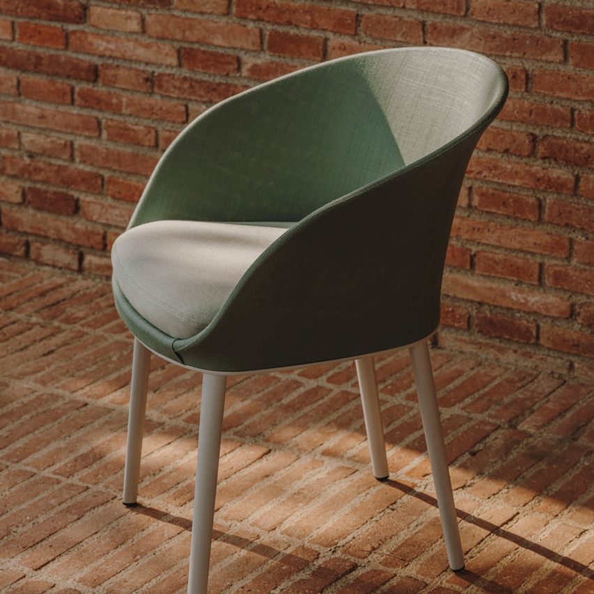 Blum chair by Manel Molina for Expormim