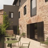 Casa Grande Hotel in La Rioja designed by Francesc Rife