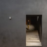 Matte-black house Las Golondrinas is a sanctuary for retirement in Valle de Bravo