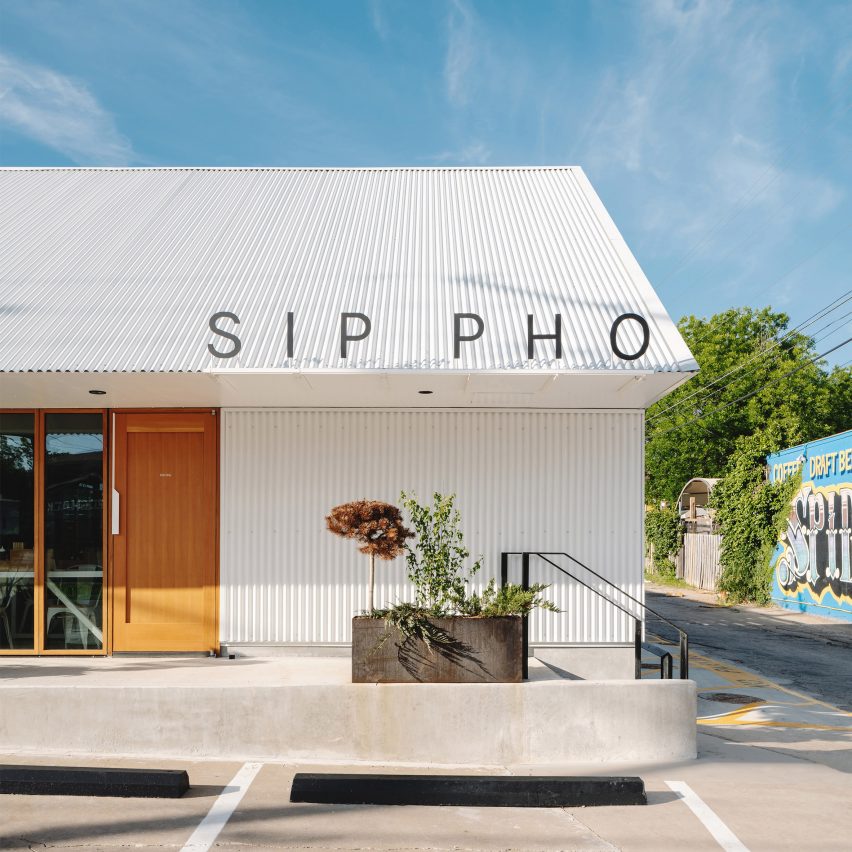 Sip Pho by Magic Architecture