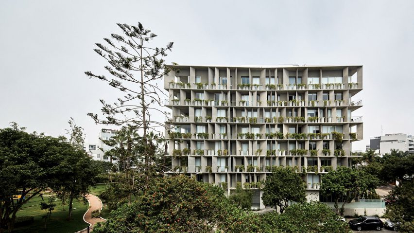 UN apartments by Barclay & Crousse