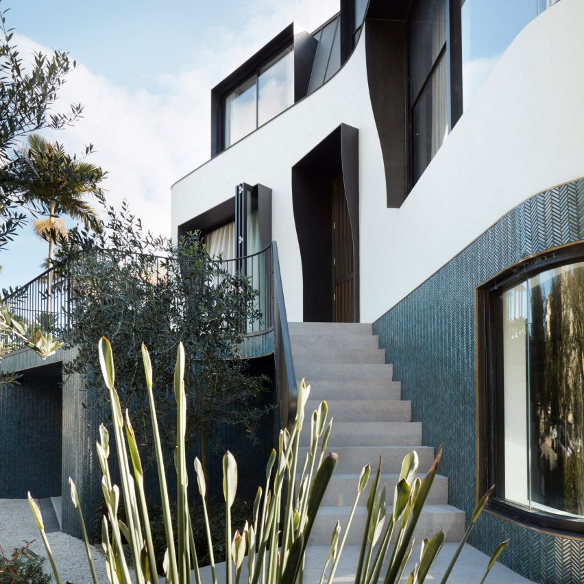 Bondi Bombora house in Sydney designed by Luigi Rosselli Architects