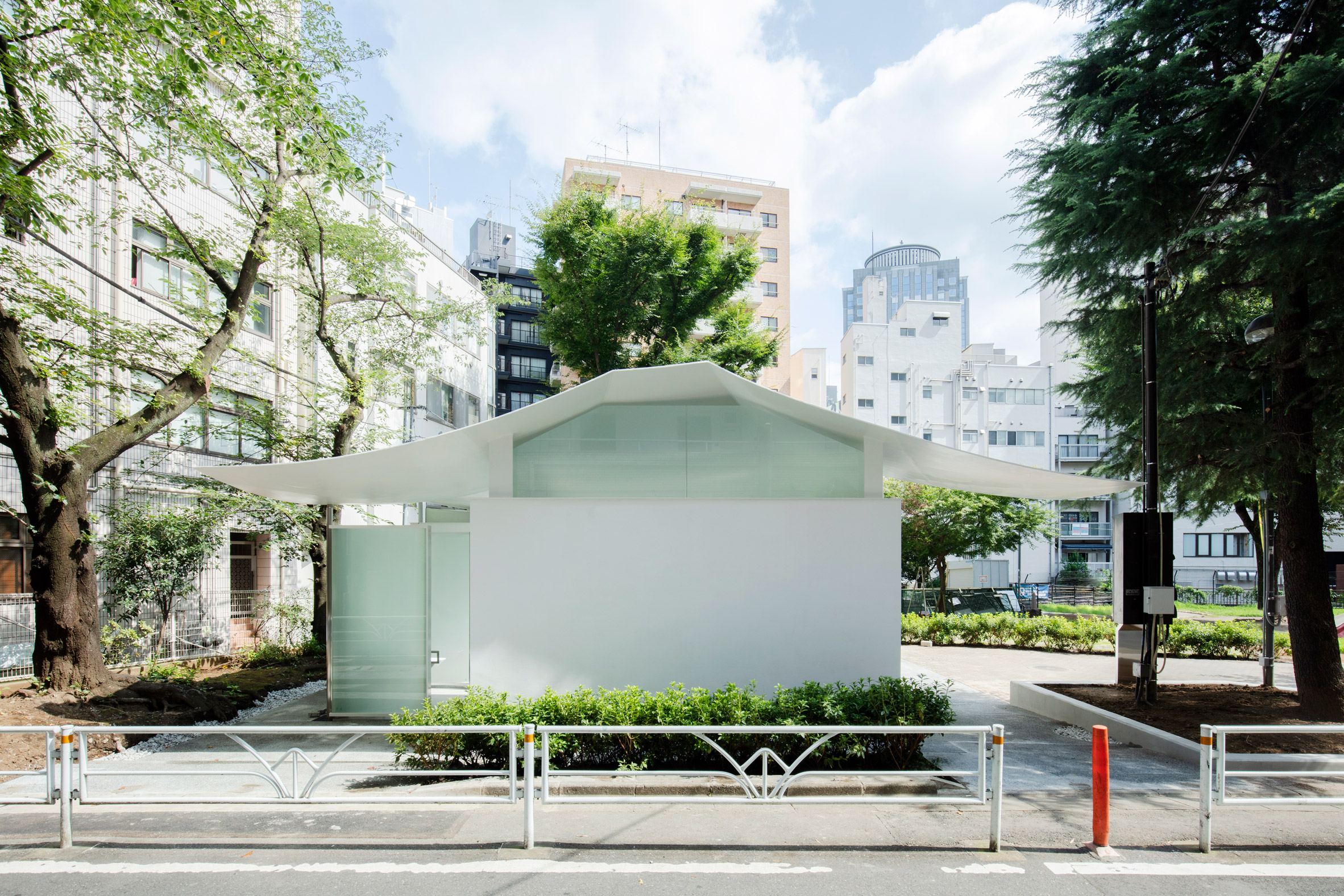 Public toilet in Tokyo's Ebisu East Park by Fumihiko Maki