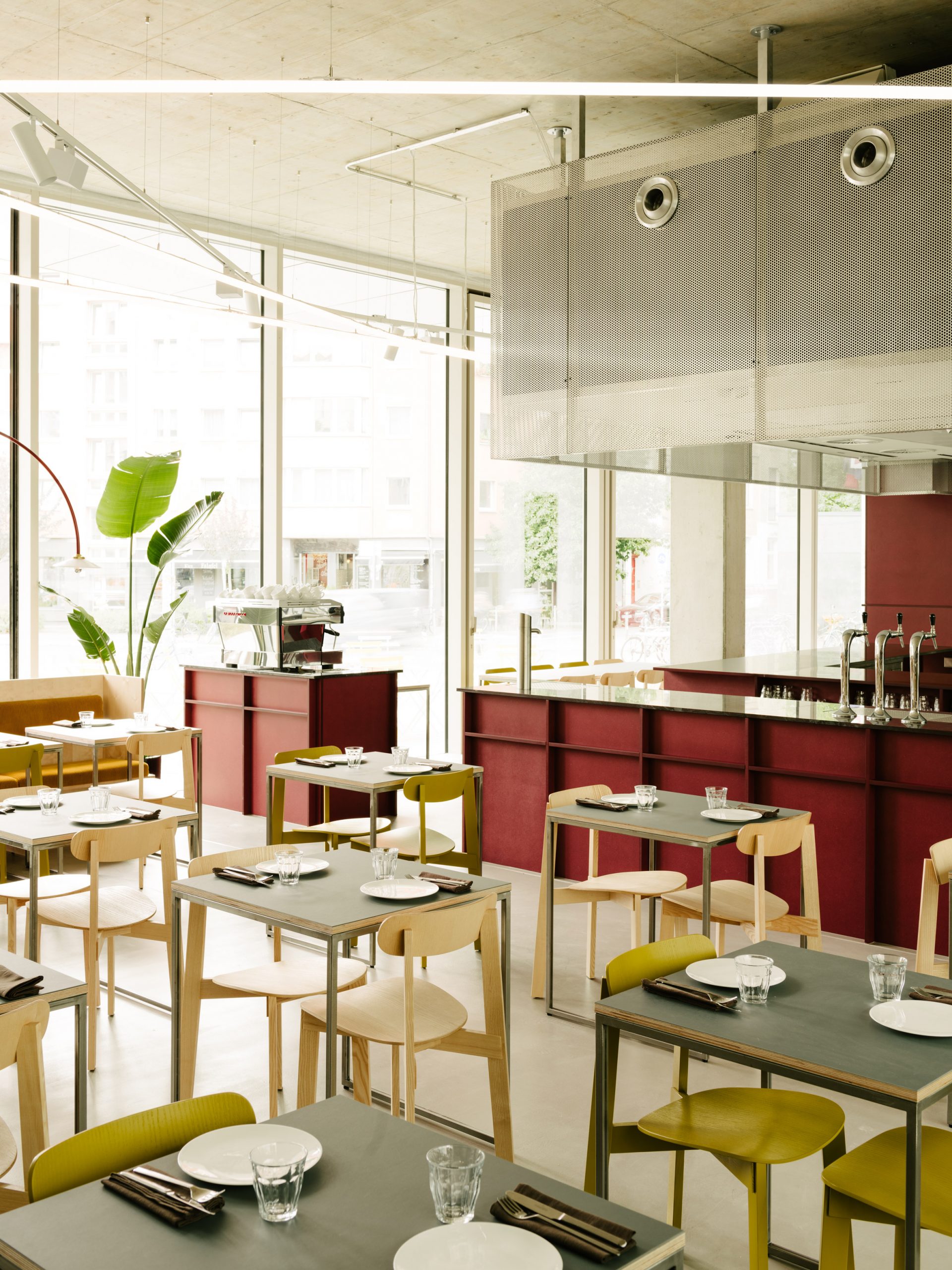Remi restaurant in Berlin designed by Ester Bruzkus Architekten
