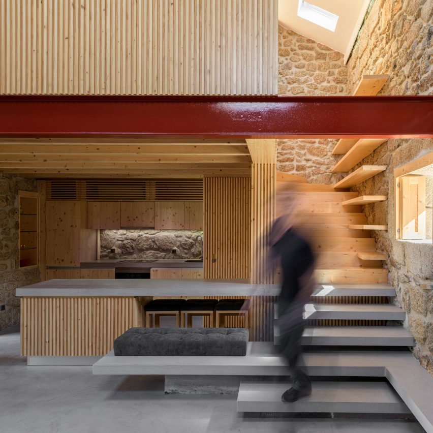Rural community oven transformed into Portuguese holiday home