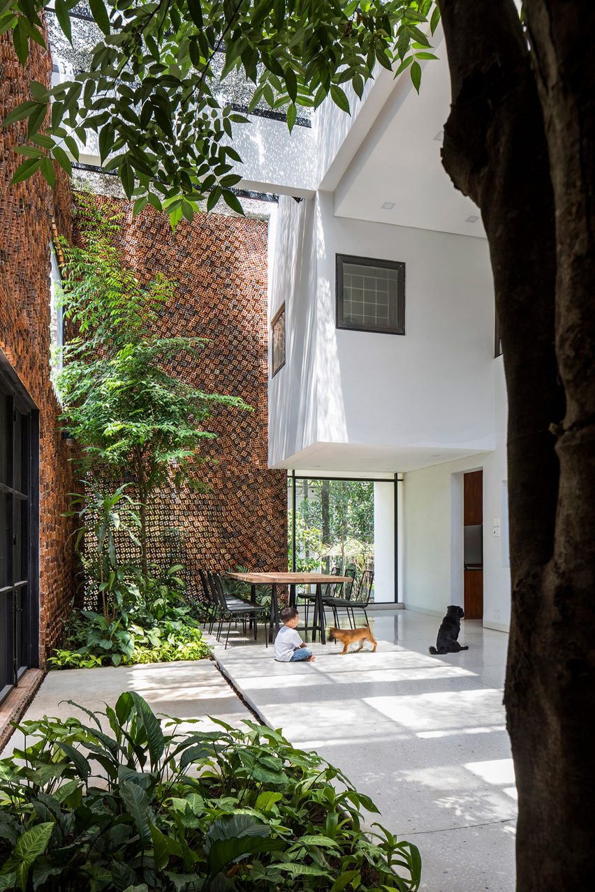 CTA tarafından tasarlanan Vietnam'daki Duvar Evi |  Yaratıcı Mimarlar