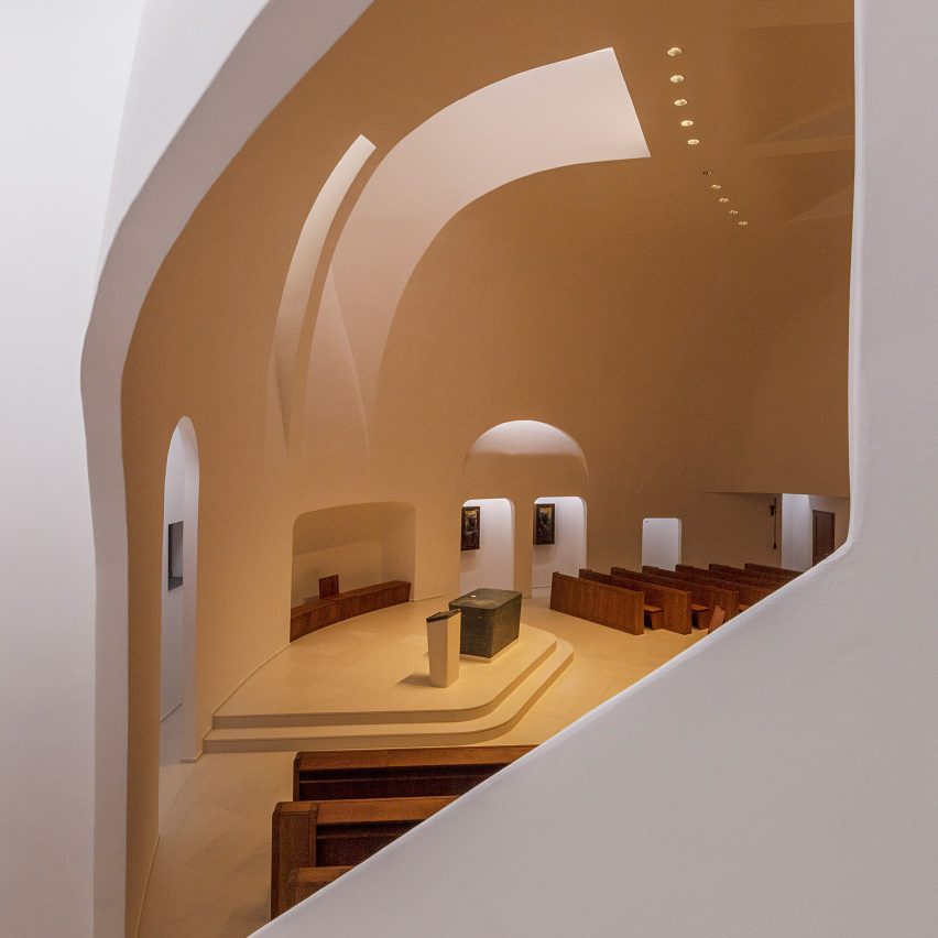 Robert Gutowski Architects designs minimal church interior in response to changes in modern worship