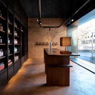 Four Pillars Laboratory includes a gin shop