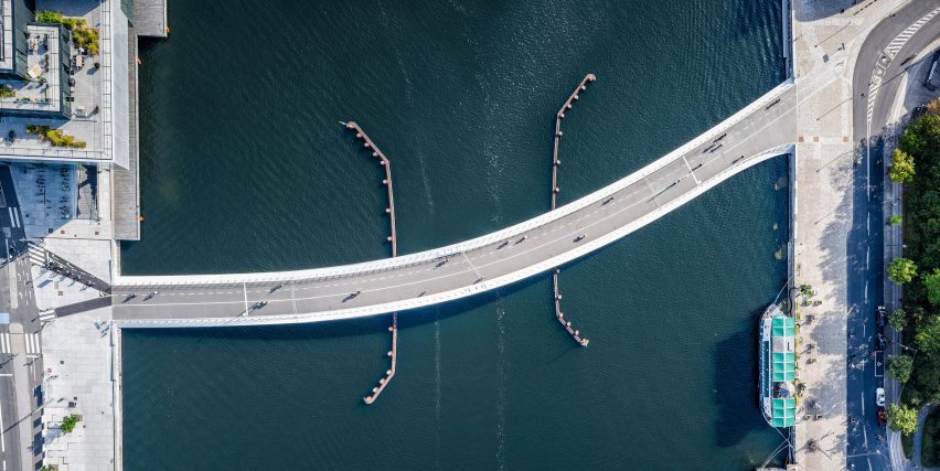 The Lille Langebro bridge in Copenhagen by WilkinsonEyre