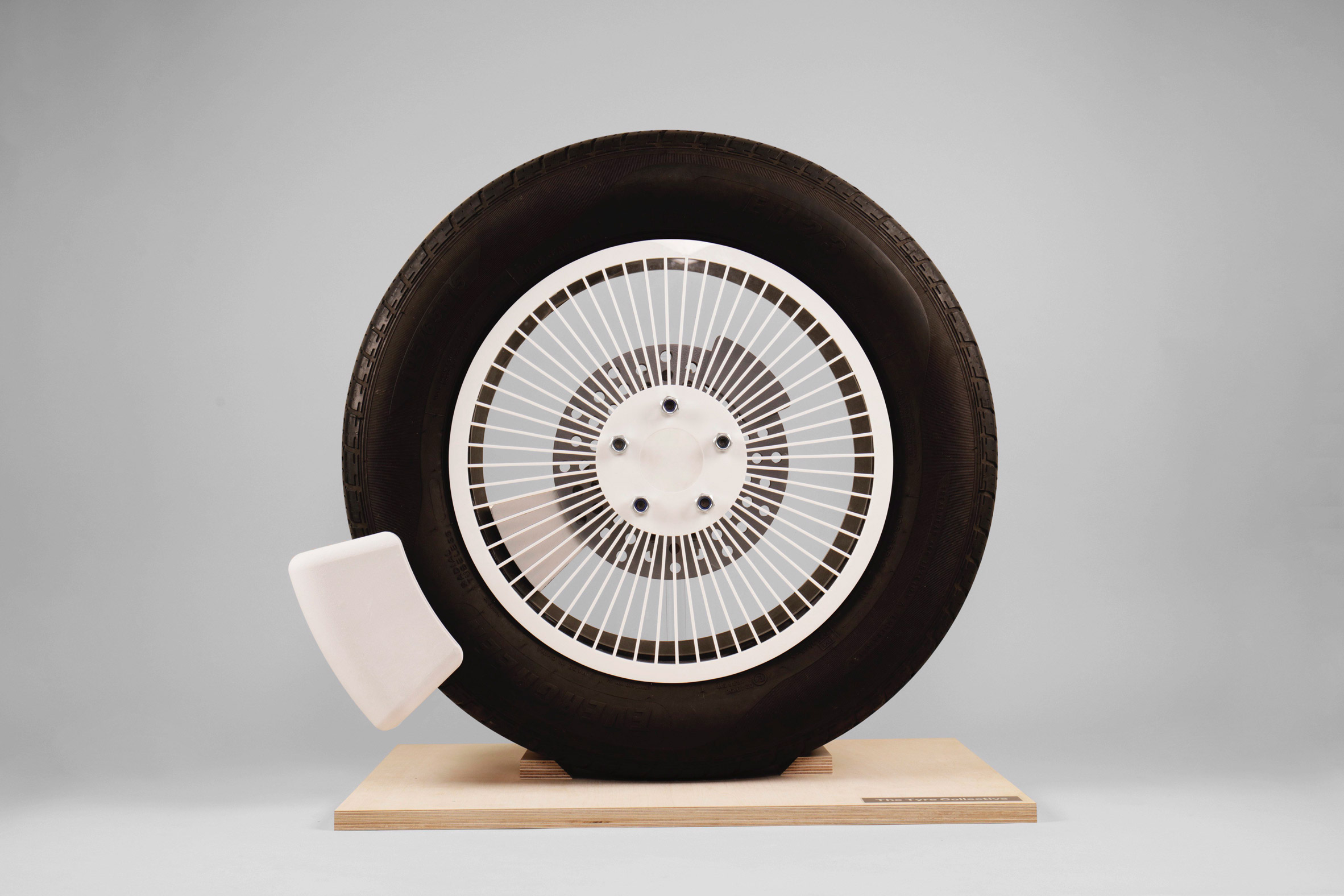 The Tyre Collective's TC01 device has won the national James Dyson Award 2020