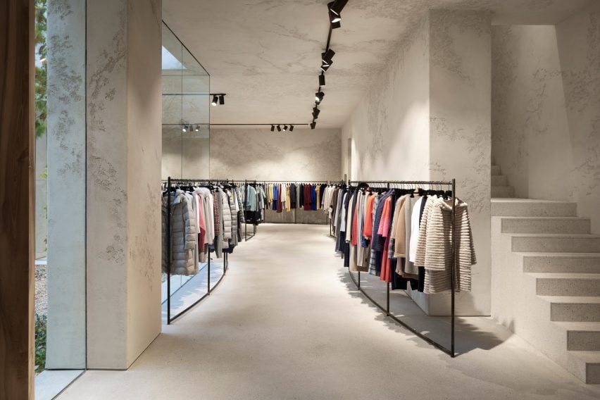 Retail space with Clay Plasters Rustic Range walls by Clayworks