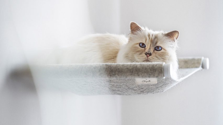 Choupette models the Swing hammock bed by LucyBalu