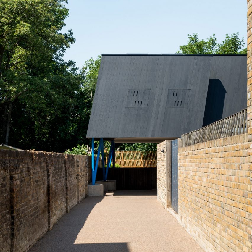 Pitched Black house in South London by Gruff Architects
