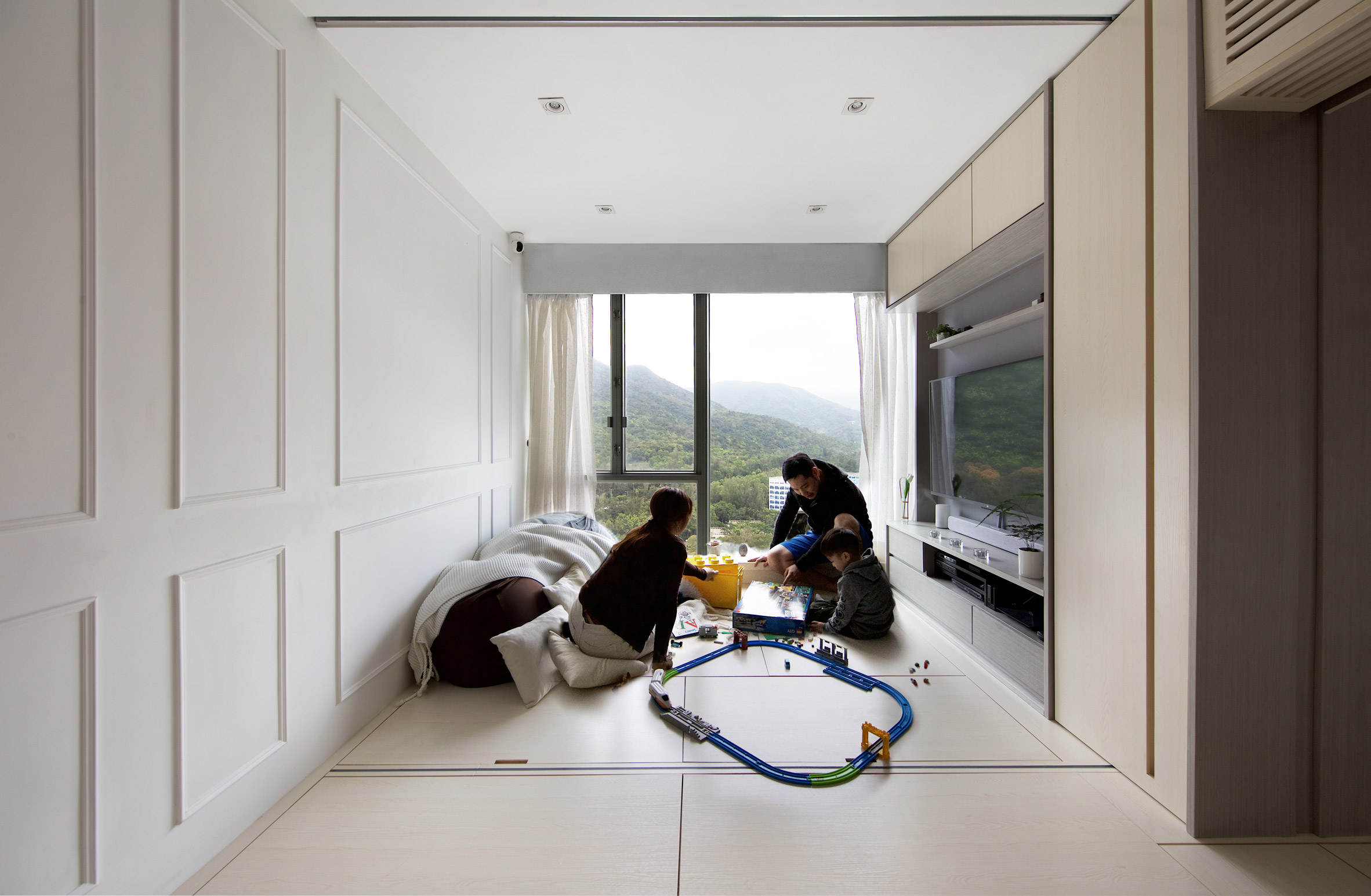 Living area Smart Zendo by Sim-Plex Design Studio in Hong Kong