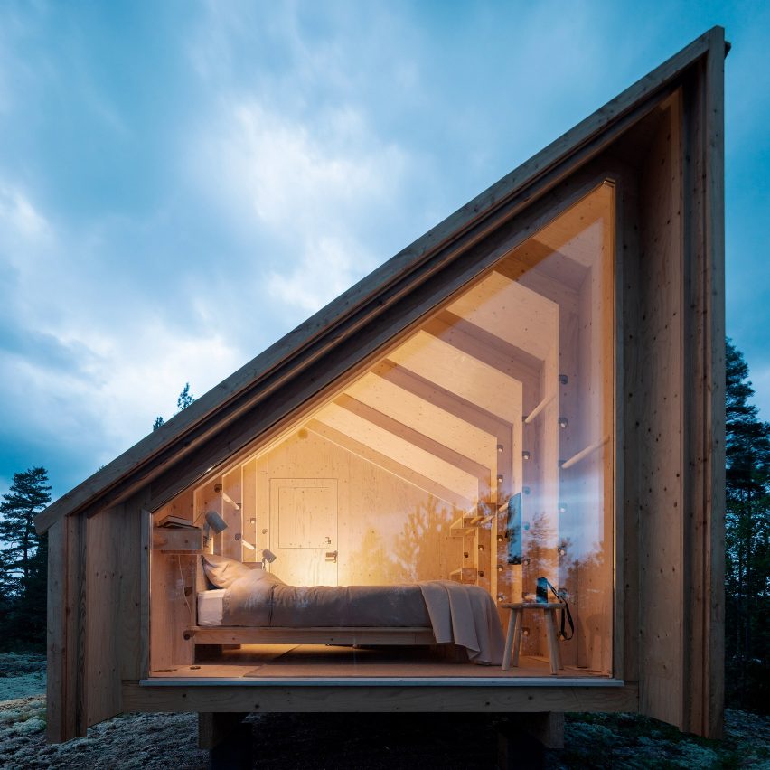 Outside the modular Space of Mind cabin prototype by Studio Puisto