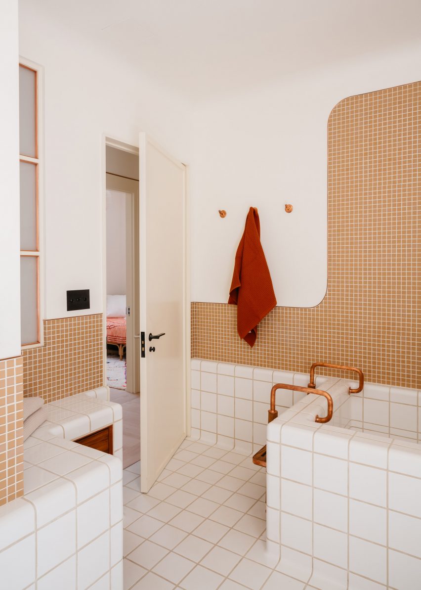 Bathroom of 20 Bond apartment by Home Studios