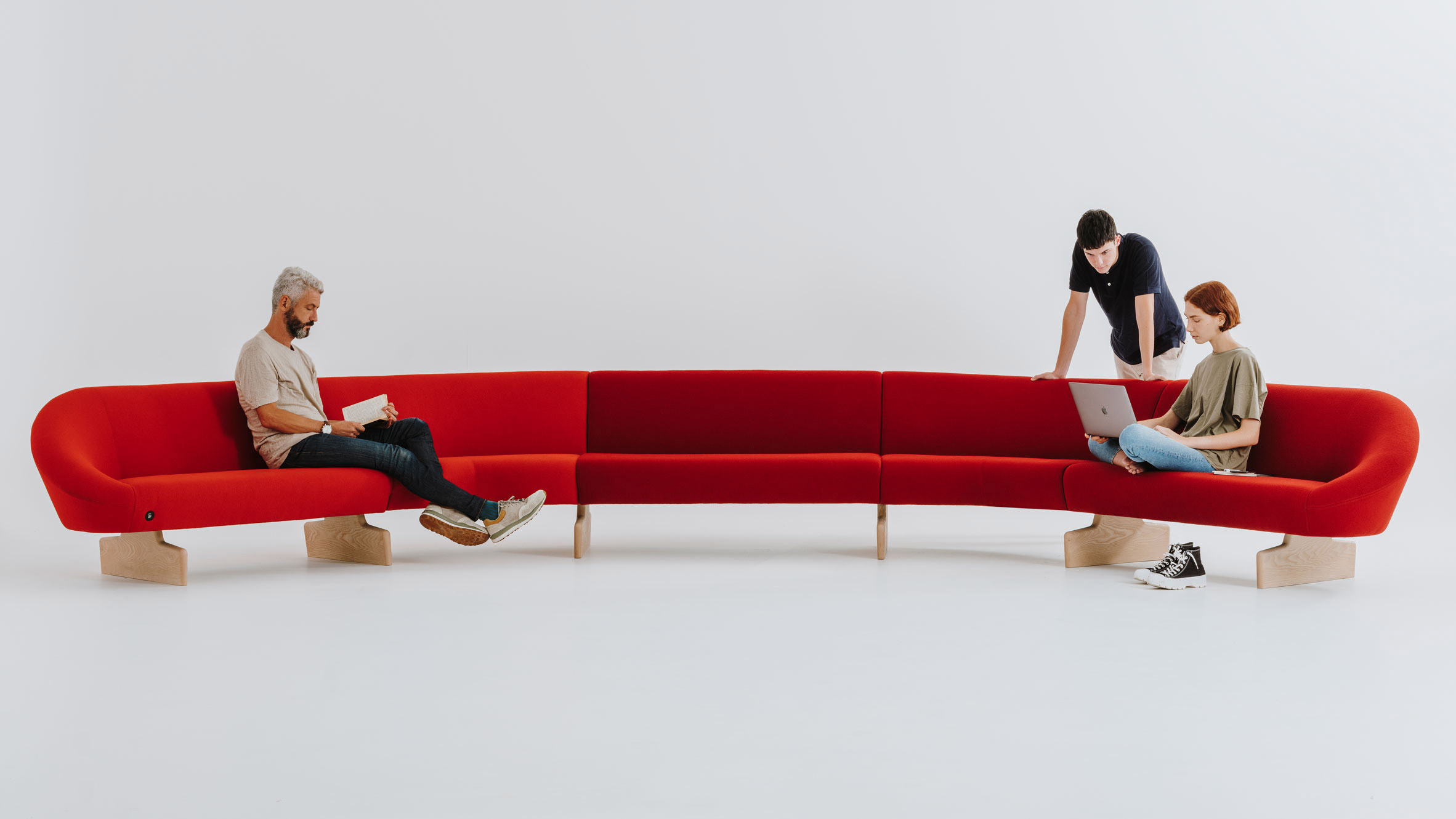 Giro Soft sofa by Alfredo Haberli for Andreu World