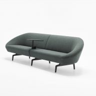 Giro Soft sofa with aluminium legs