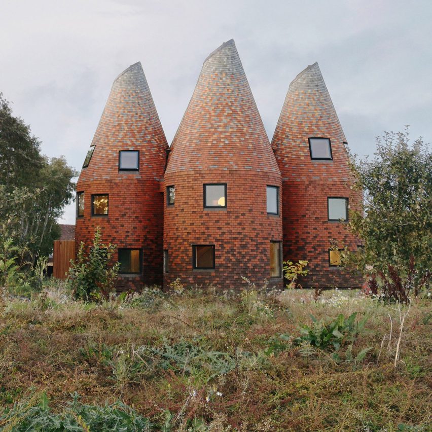 The exterior of the Bumpers Oast house, UK, by ACME