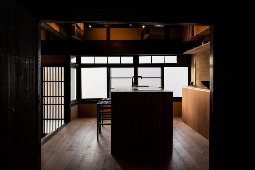 Kitchen inside Maana Kamo guesthouse by Uoya Shigenori