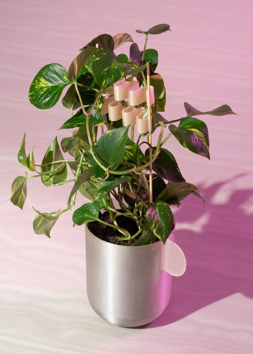 Flowerpot by Henriksson & Lindgren from Metabolic Processes for Leftovers exhibition
