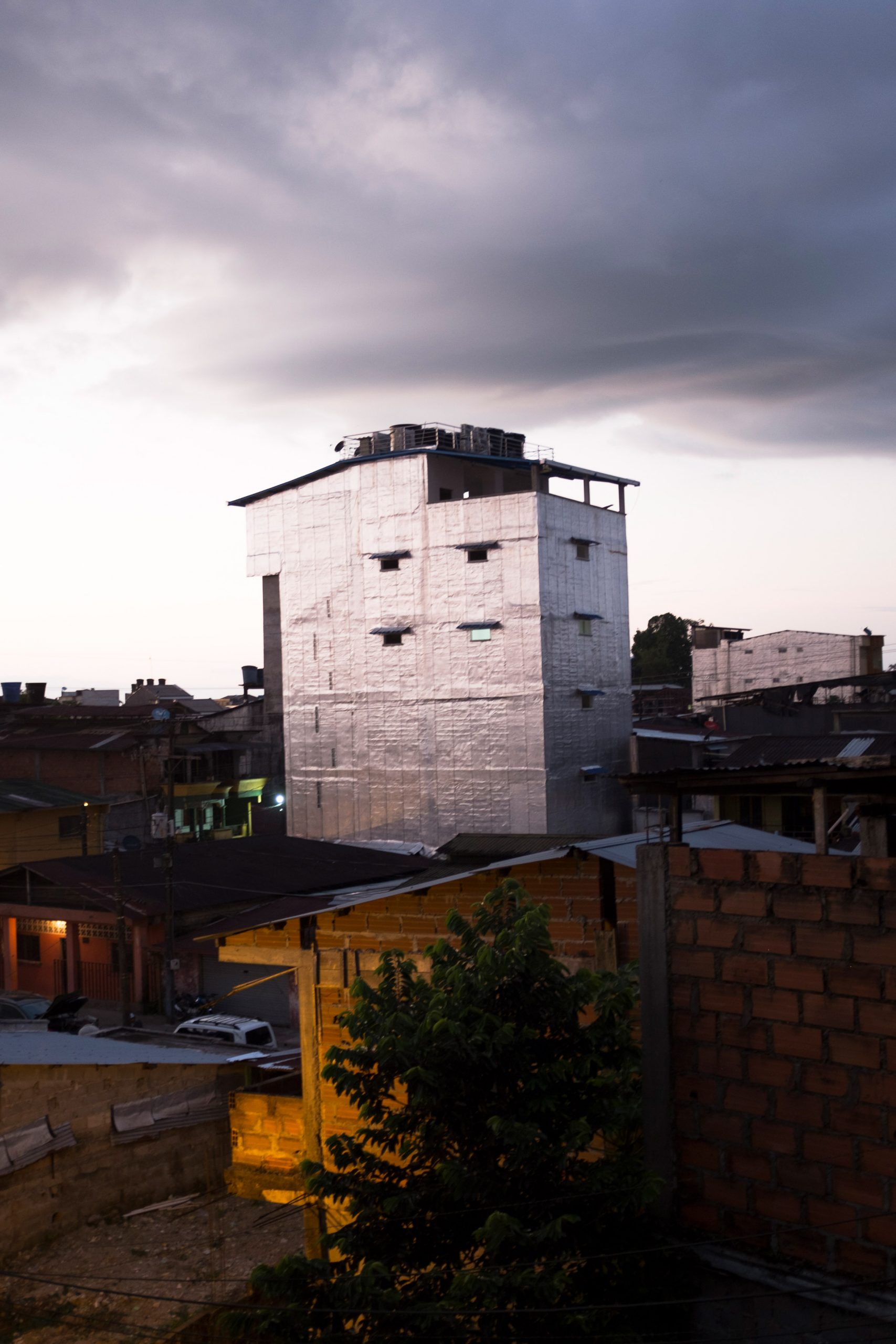 Aluminium-clad homes in Quibdo