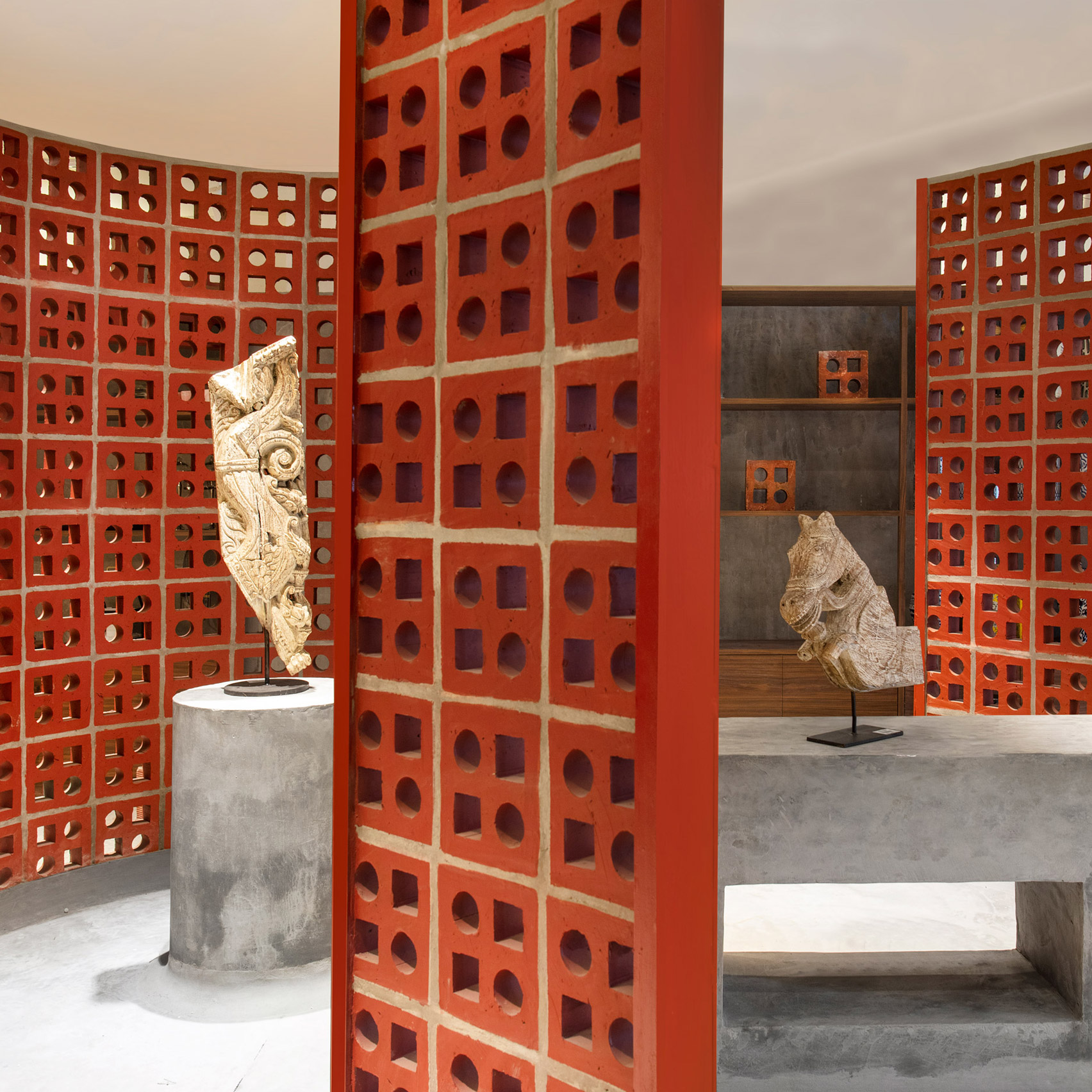 Indian architecture of 2020: Terracotta brick screens in Indian store