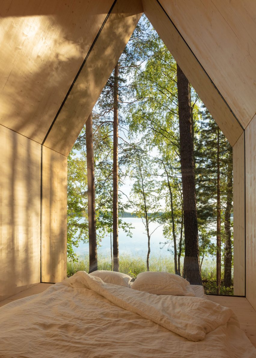 Bed of Kynttilä cabin by Ortraum Architects