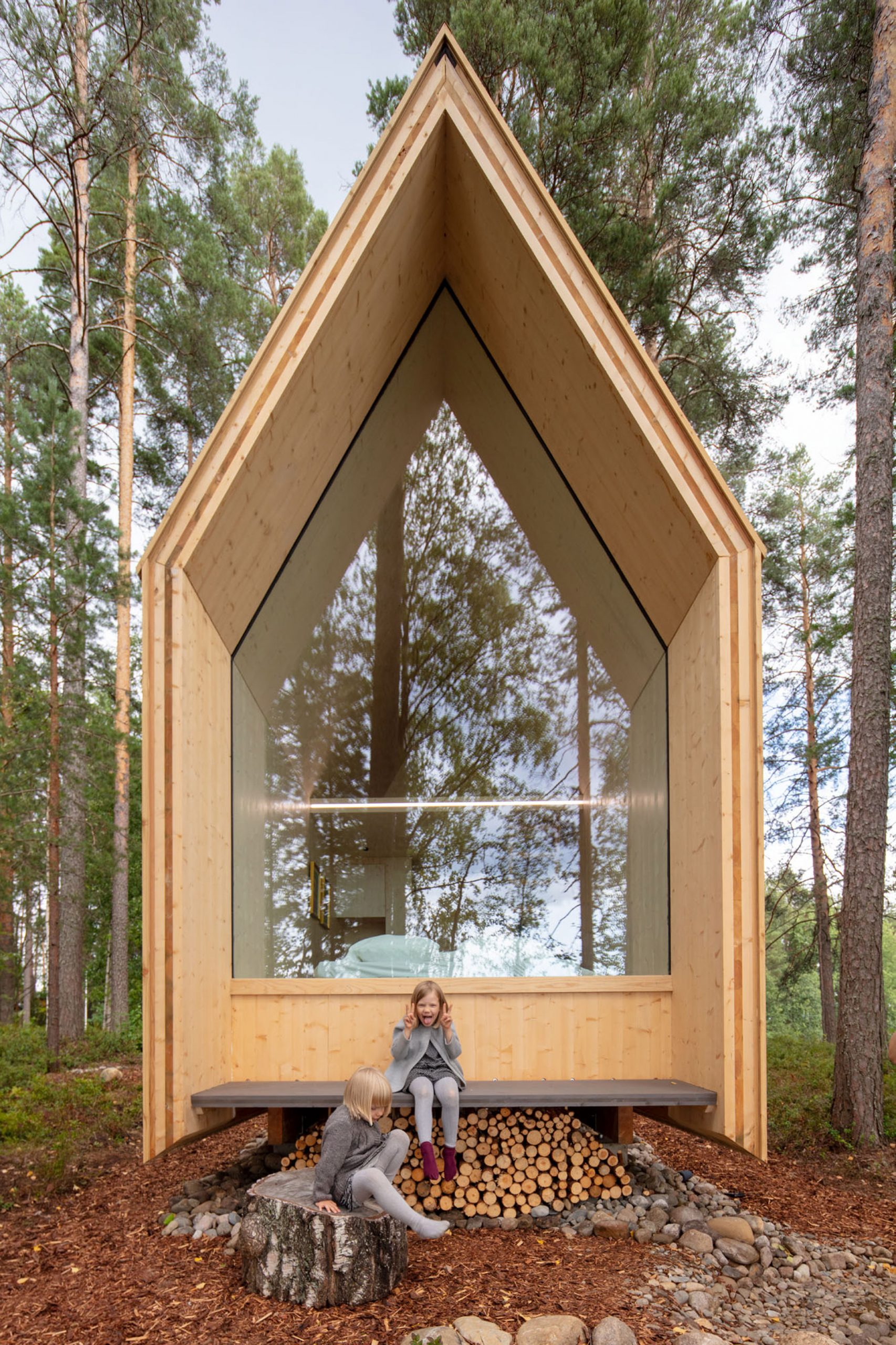 Rear porch of Kynttilä by Ortraum Architects