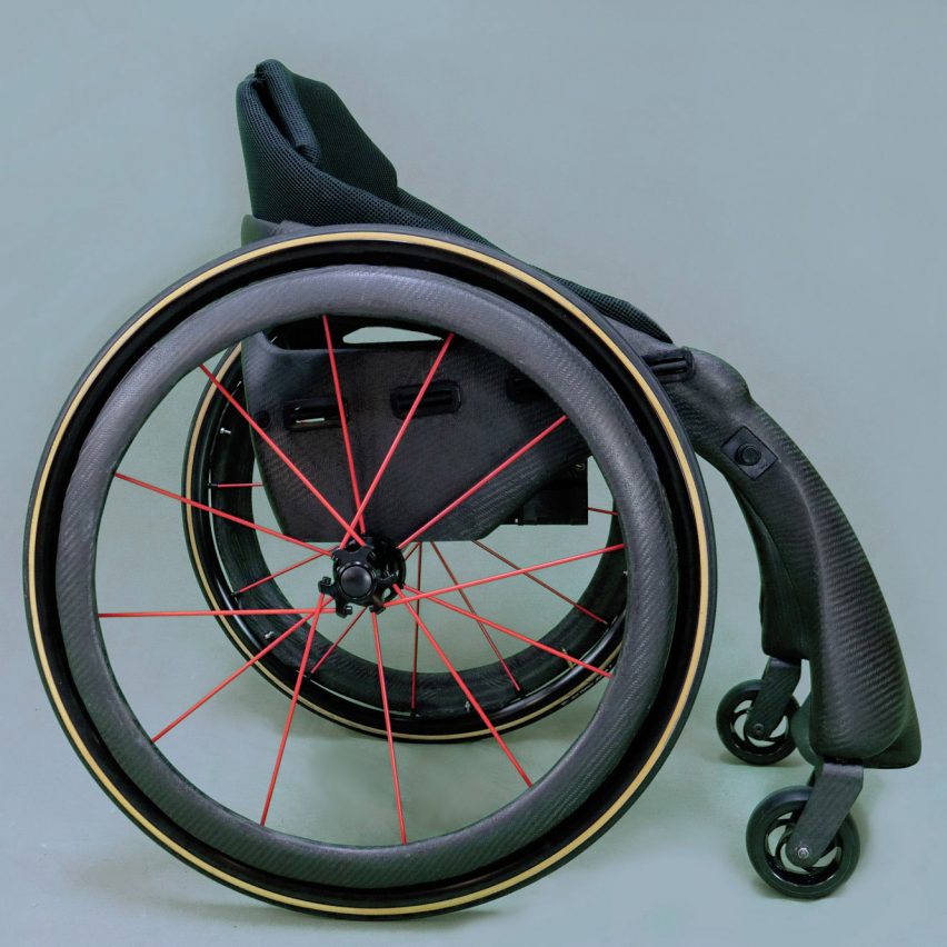 Phoenix Instinct creates smart wheelchair with "intelligent centre of gravity"