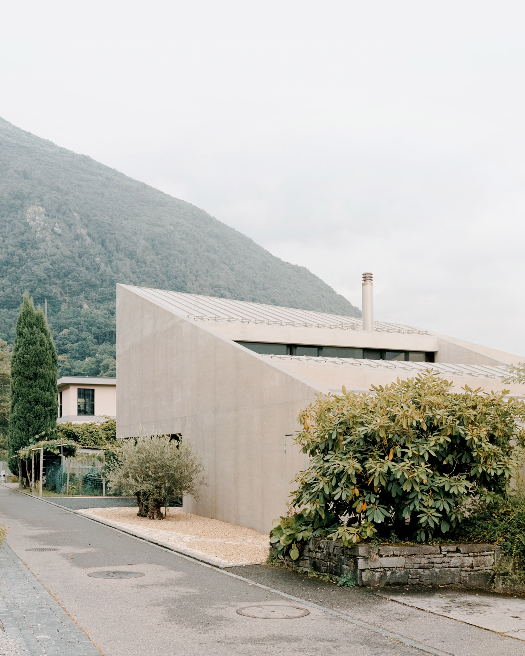 A view of Pyramid House in Switzerland by DF_DC from the street