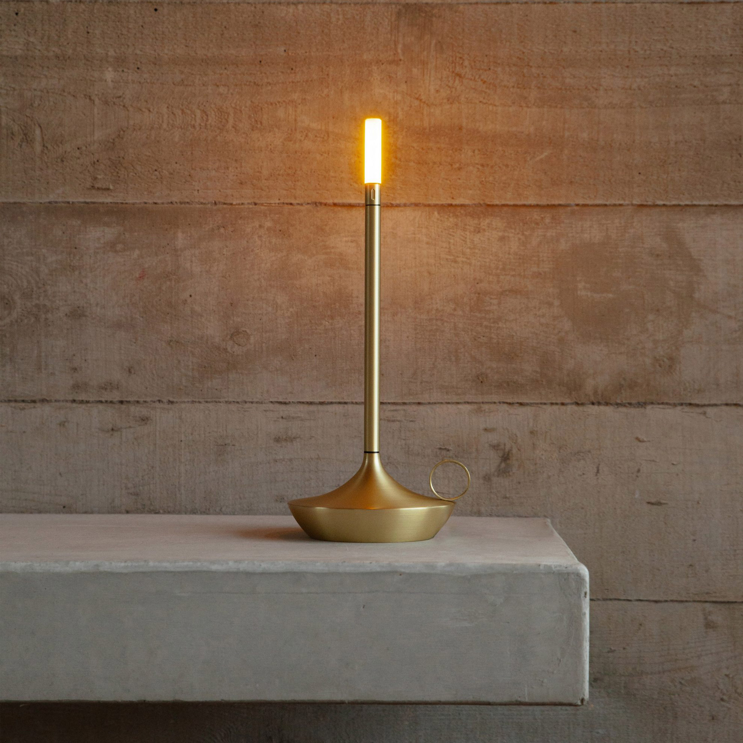 Wick portable lighting fixture by Graypants