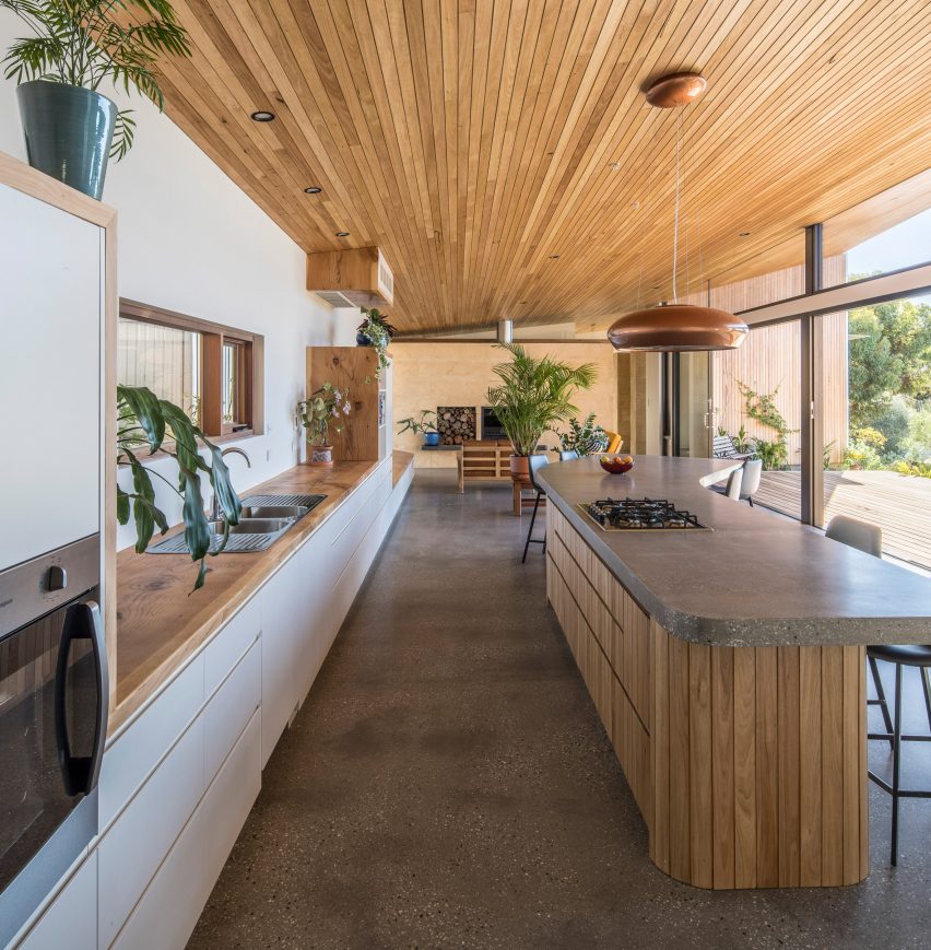 Kitchen of Willunga House by Reuben French-Kennedy