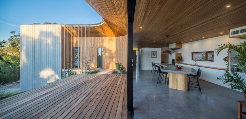 Inside and outside of Willunga House by Reuben French-Kennedy